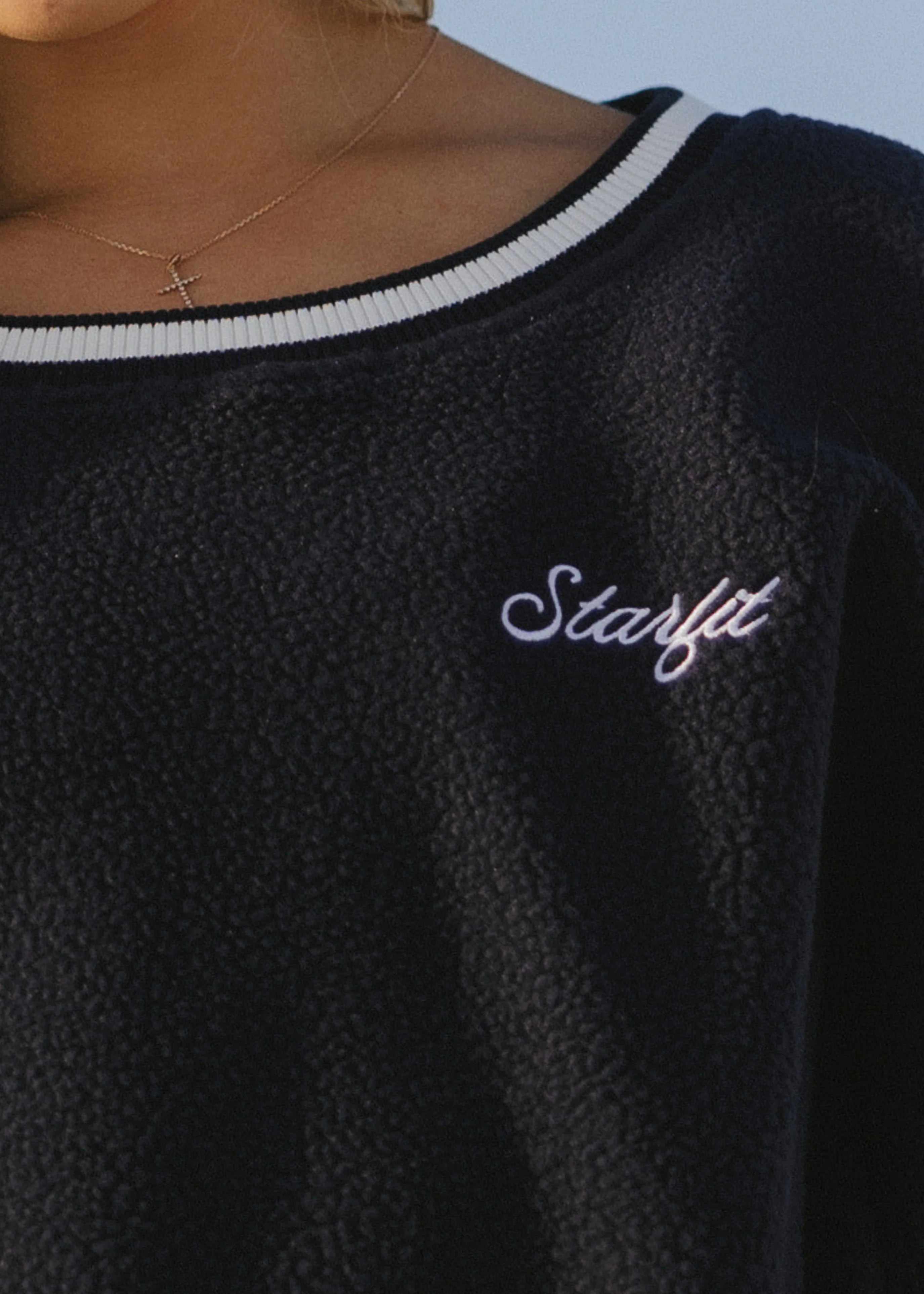 Navy Fleece Crewneck - Image 6